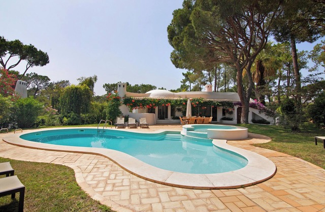 Holiday Home 'Casa Isabella' with Private Pool, Wi-Fi and Air Conditioning