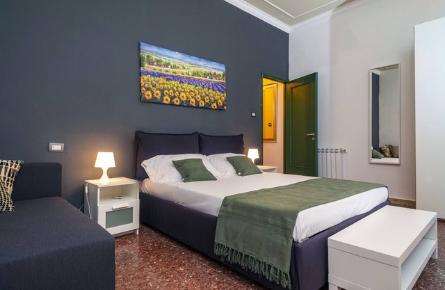 Holiday Home 'Casa Vacanze Italia' with Balcony, Wi-Fi and Air Conditioning