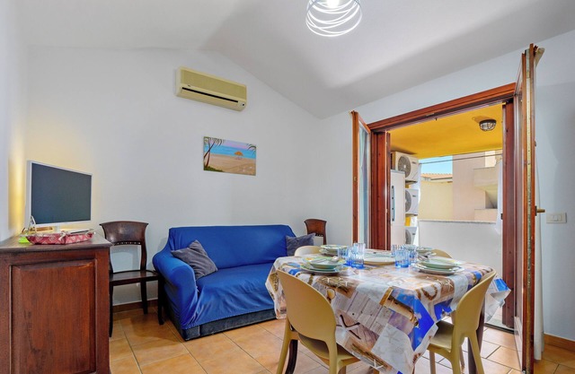 Holiday Home 'Casa Vacanza Olbia Mare' with Sea View, Shared Garden and Air Conditioning