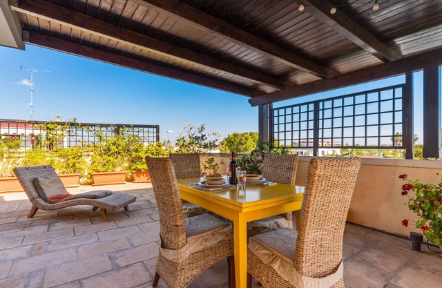 Holiday Home "Casa Vacanza Mission" with Garden & A/C
