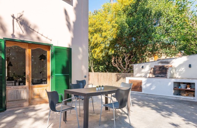 Holiday Home 'Jaime' with Private Pool, Wi-Fi and Air Conditioning