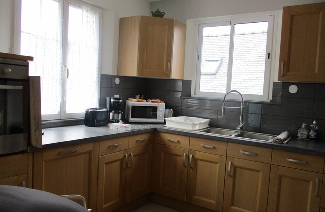 Holiday Home 'Gîte La Marinière - 300m Gare - Tgv' with Private Terrace and Wi-Fi