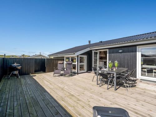 Holiday Home Hjalma - from the sea by Interhome