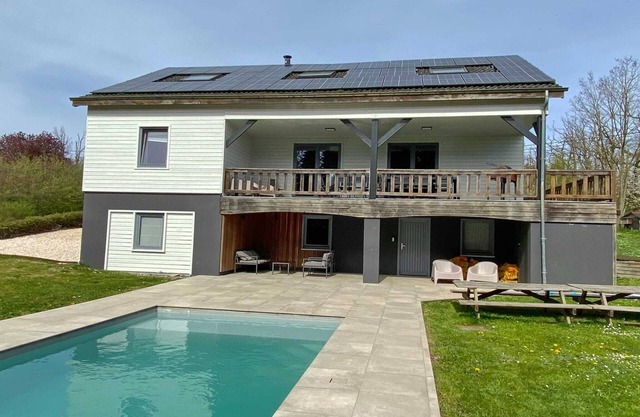 Holiday Home in Heure with Pool & Sauna