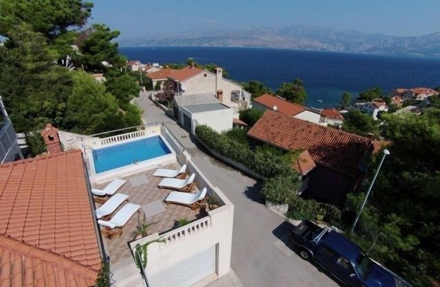 Holiday Home in Postira with Seaview, Terrace, Air condition, WIFI (4298-1)