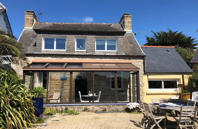 Holiday Home in Terenez by the Lively Port