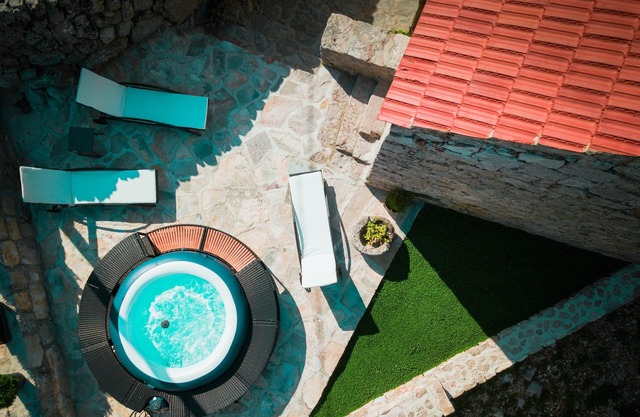 HOLIDAY HOME KONAVLE