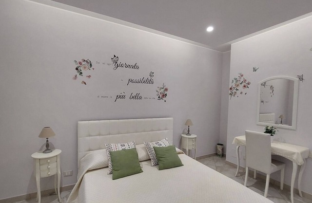 Holiday Home 'La Casetta Di Tiziana - Rosa' with Private Terrace and Air Conditioning