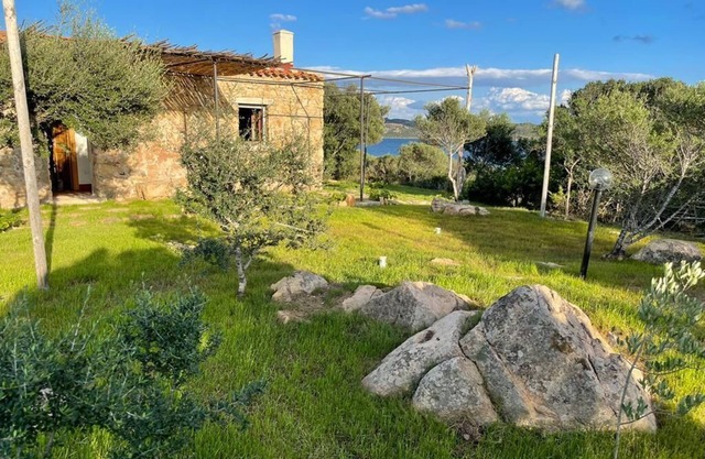 Holiday Home 'La Collinetta Sul Mare' with Sea View, Shared Terrace and Air Conditioning