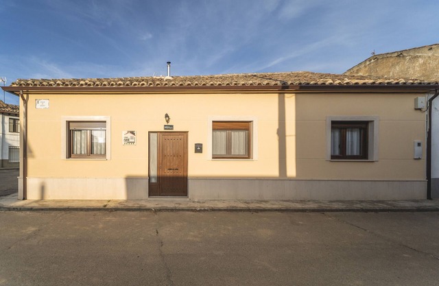 Holiday Home 'La Quesería' with Mountain View, Shared Terrace and Wi-Fi