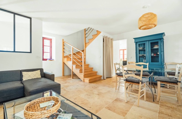 Holiday Home 'Maison De Campagne Rennes Parc Expo' with Private Terrace, Private Garden and Wi-Fi