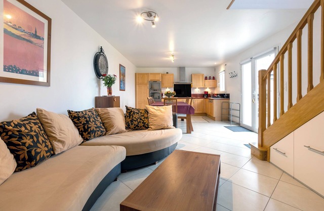 Holiday Home 'Maison Vue Mer 150m De La Plage' with Sea View, Private Terrace and Wi-Fi