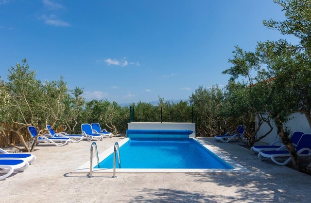 Holiday Home Malačnica with Private Pool