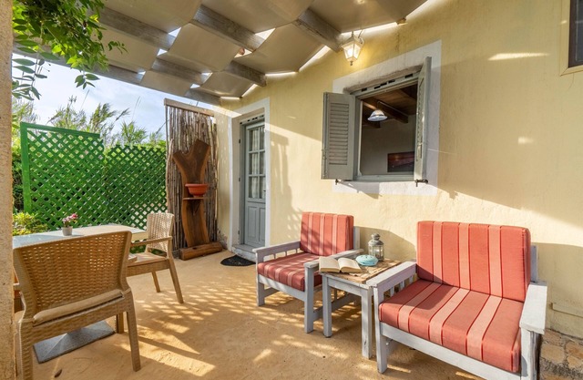 Holiday Home 'Myrto' with Sea View, Private Terrace and Air Conditioning