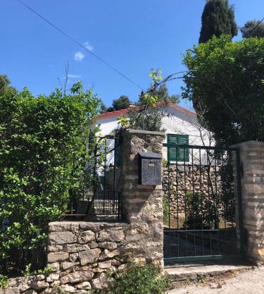 Holiday home Pavarotti