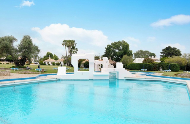 Holiday Home 'Pedras Del Rei Ll' with Shared Pool, Wi-Fi and Air Conditioning