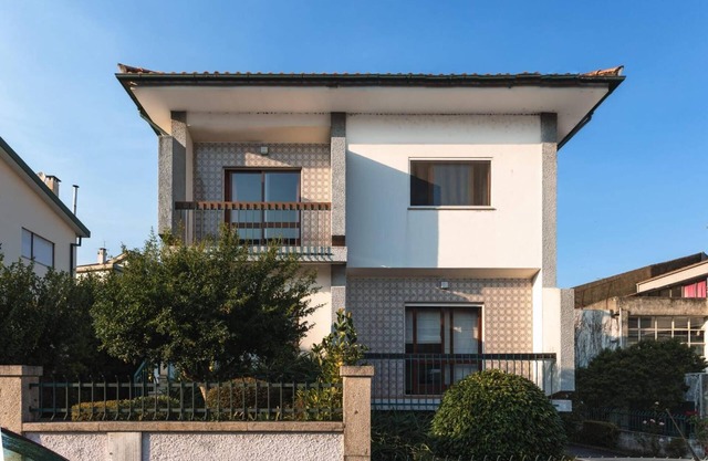 Holiday Home 'Vez' with Mountain View, Private Garden and Wi-Fi