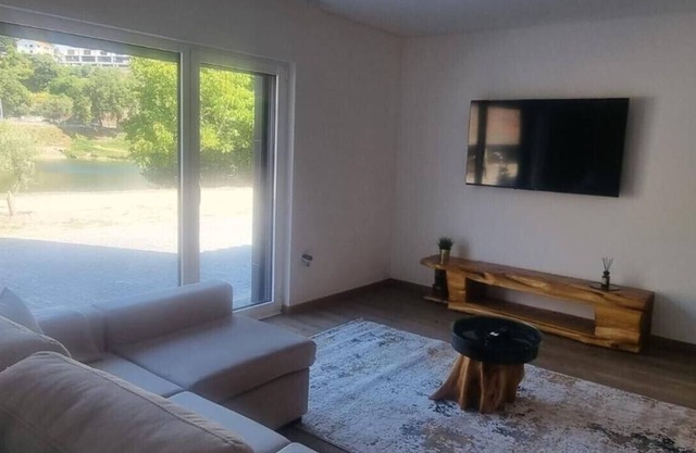 Holiday Home 'Serração T1' with Lake View, Wi-Fi and Air Conditioning