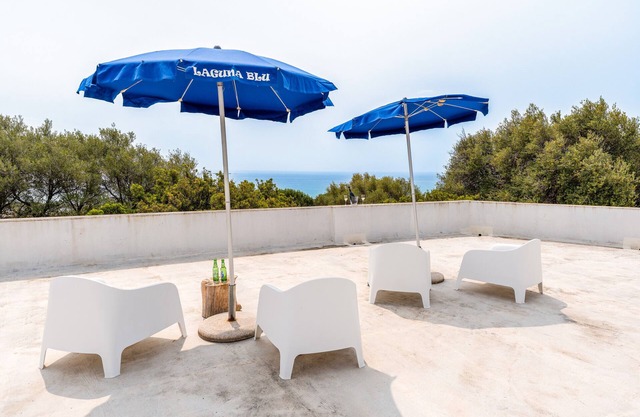 Holiday Home 'Villa Acquamarina' with Sea View, Wi-Fi and Air Conditioning