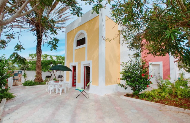 Holiday Home 'Villa Umberto' with Sea View, Shared Garden and Air Conditioning