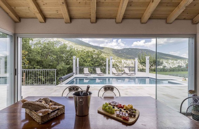 Holiday home with terrace and pool and jacuzzi