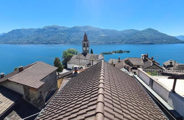 Holiday house Ronco sopra Ascona for 4 - 8 persons with 4 bedrooms - Holiday house