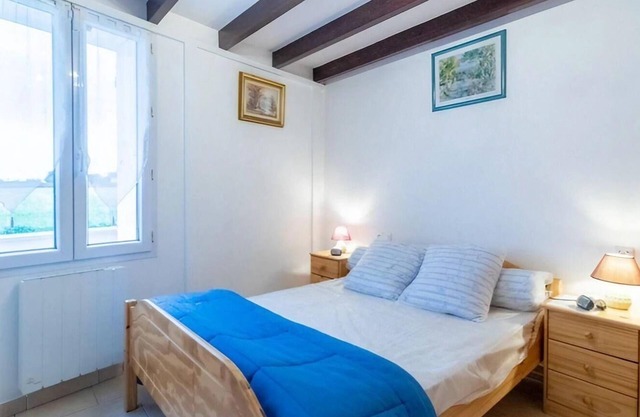 Holiday house Arces for 1 - 6 persons with 2 bedrooms - Row house