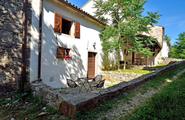 Holiday house Buzet for 1 - 5 persons with 2 bedrooms - Holiday home