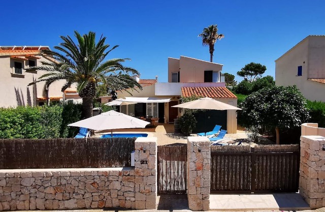 Holiday house Cala Llombards for 1 - 6 persons with 3 bedrooms - Holiday house