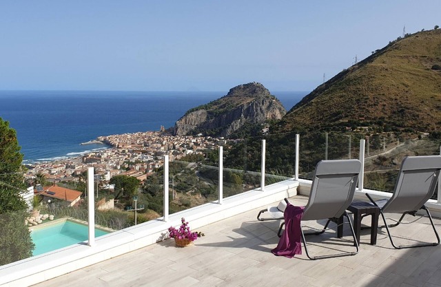 Holiday house Cefalù for 1 - 10 persons with 5 bedrooms - Holiday home
