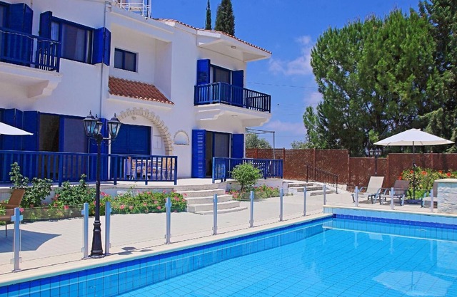 Holiday house Polis Chrysochous for 1 - 9 persons with 3 bedrooms - Holiday home
