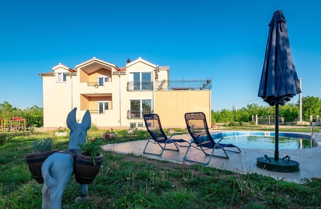 Holiday house Dicmo for 1 - 9 persons with 4 bedrooms - Holiday house