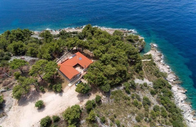Holiday house Drvenik Veliki for 1 - 8 persons with 4 bedrooms - Row house