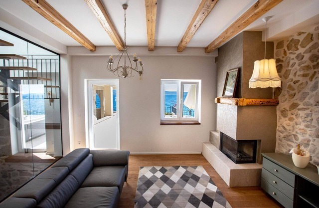 Holiday house for 12 persons approx. 180 m² in Jesenice, Dalmatia (Split-Dalmatia County)