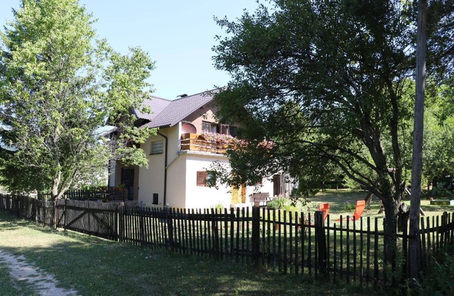 Holiday house for 6 persons + 2 children approx. 130 m² in Rudanovac, Central Croatia (Kapela Mountain Range)