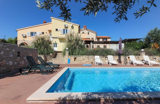 Holiday house for 8 persons approx. 210 qm in Pavicini, Istria (South coast of Istria)