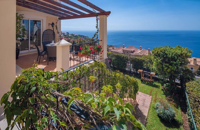 Holiday house Funchal for 1 - 6 persons with 3 bedrooms - Holiday home