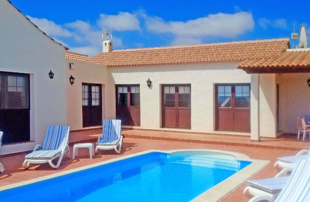 Holiday house La Oliva for 1 - 6 persons with 3 bedrooms - Holiday home