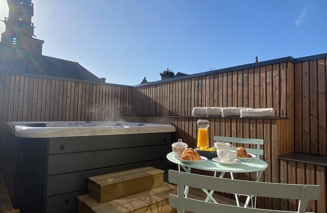 Holiday house Landerneau for 1 - 8 persons with 4 bedrooms - Holiday house