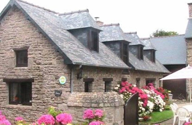 Holiday house Pléhédel for 1 - 4 persons with 3 bedrooms - Holiday house