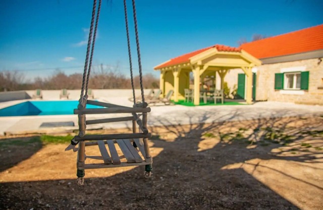 Holiday house Villa Karaga - with private pool: - Ljubotic, Riviera Sibenik, Croatia