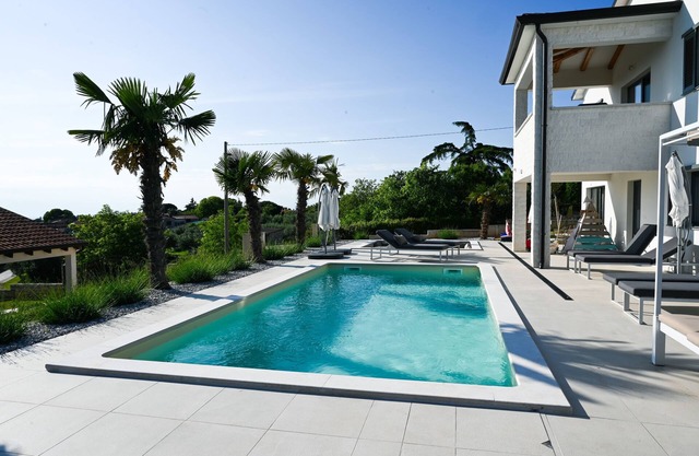 Holiday house with a swimming pool Kaštelir, Central Istria - Središnja Istra (K-24867)