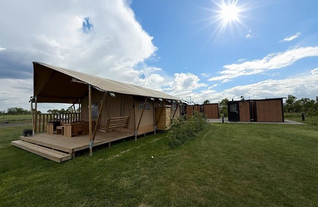 Holiday house Zonnemaire for 1 - 4 persons with 3 bedrooms - Holiday home