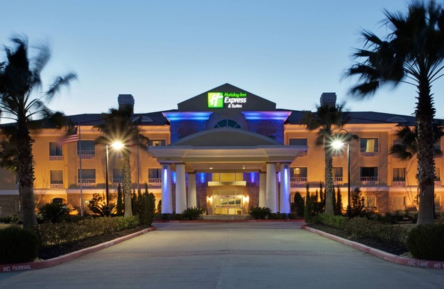 Holiday Inn Express Hotel & Suites Pearland by IHG
