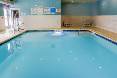 Holiday Inn Express & Suites - Detroit Northwest - Livonia by IHG