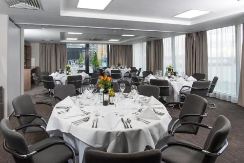 Holiday Inn London West by IHG
