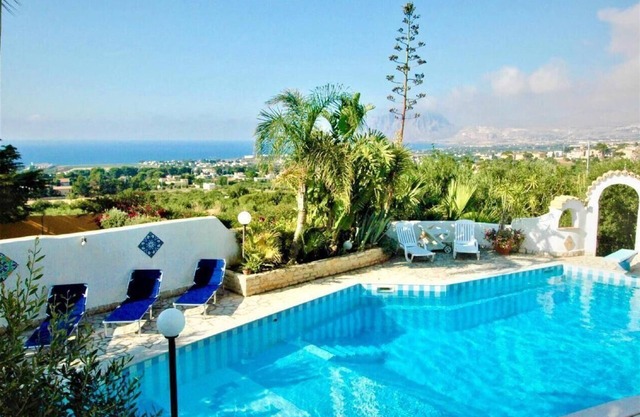 Holiday villa "Le Palme" with own pool