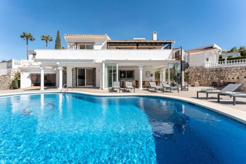 Holiday Villa Torrenueva
