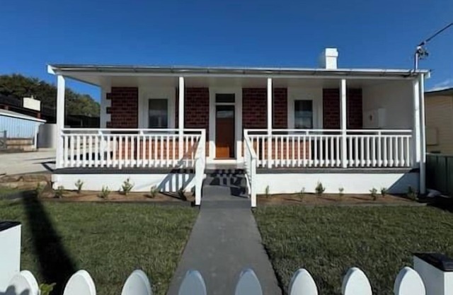 Hollyberry House Wellness BnB