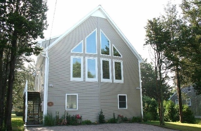 Home in Weekapaug Beach Area Rhode Island Shore With a Beach and Parking Pass